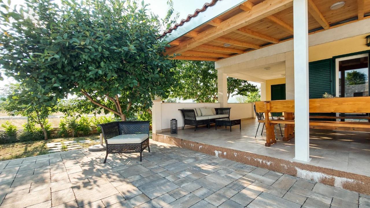 Villa Legacy Krusvar Экстерьер фото
