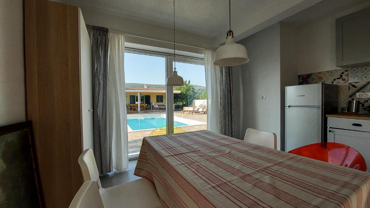 Villa Legacy Krusvar Экстерьер фото