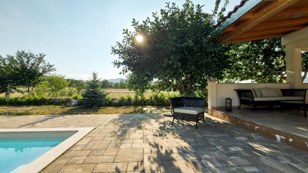 Villa Legacy Krusvar Экстерьер фото