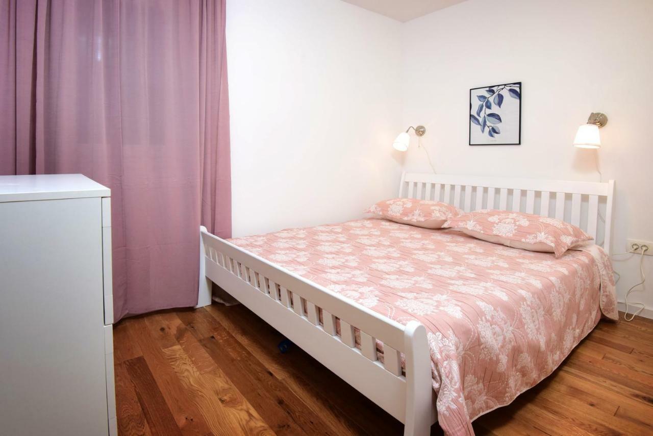 Villa Legacy Krusvar Экстерьер фото